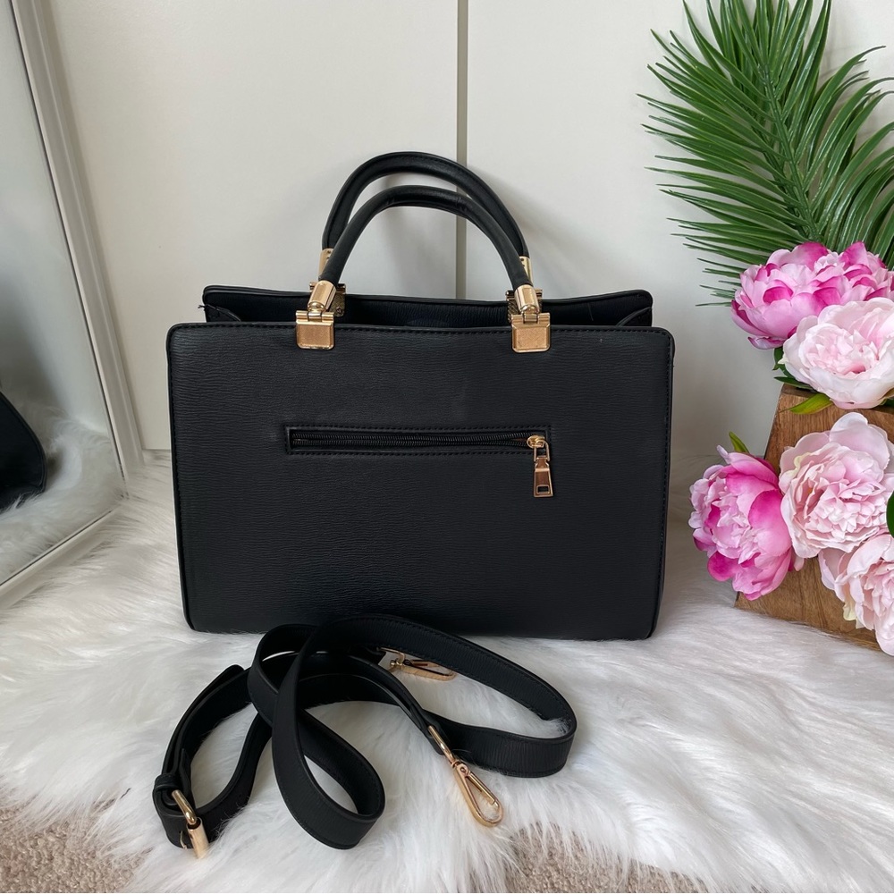 Basic Crossbody Handbag - image 5